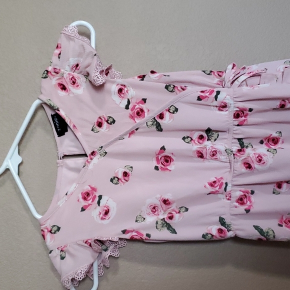 Girls pink floral Zunie dress. Size 7/8 - Picture 2 of 6